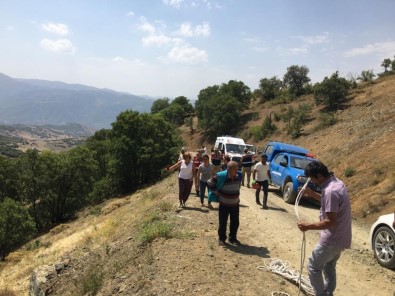 Traktör Uçuruma Yuvarlandı Açıklaması 2 Yaralı