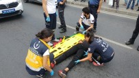 VATAN CADDESİ - Vatan Caddesi'nde Moto Kurye Kazası Açıklaması 1 Yaralı