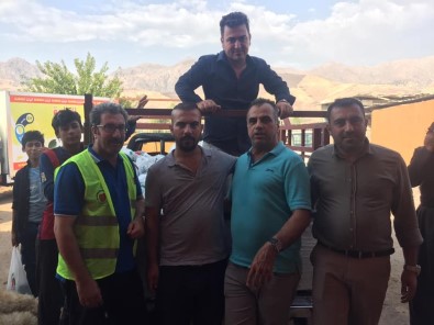 Yardımeli Derneği 30 Ülkede Kurbanlık Dağıttı