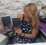 VAN GÖLÜ - Eskişehirli Yazar Selda Davran'ın 'Sürgünde Açan Tohum' Romanı Yayınlandı