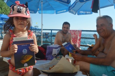 Falez Plajlarında Plastik Atık Bilgilendirmesi