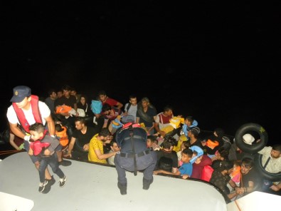 İzmir'de 202 Kaçak Göçmen Yakalandı