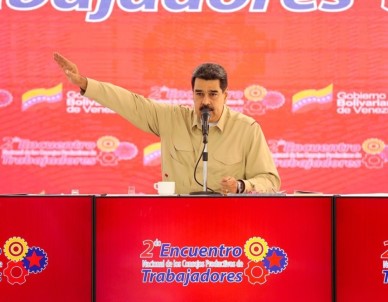 Maduro, Trump'ı Hitler'e Benzetti
