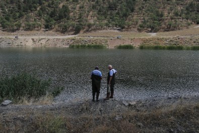 (Özel) Başkentte Gölete Atlayan Şahıs Hayatını Kaybetti