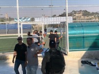 İsrail, Kudüs'te Stadyuma Baskın Düzenledi