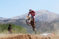 Seydikemer'de Şehit Yasin Ağır Anısına Süper Enduro Yarışı Yapıldı