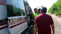 KEMAL ÇELIK - Adana'da Trafik Kazası Açıklaması 4 Yaralı