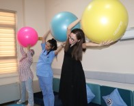 KADIN HASTALIKLARI - Bu Okulun Öğrencileri Hamileler