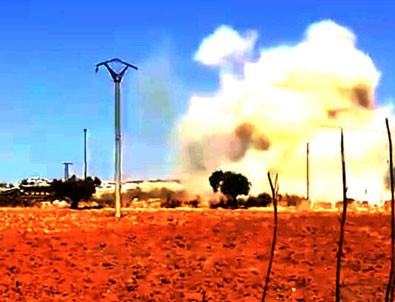 İdlib'de Türk askeri konvoyuna hava saldırısı