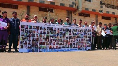 İnsani Yardım Çalışanları İdlib'de Rejimi Protesto Etti