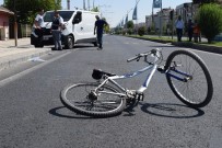 Malatya'da Minibüsün Çarptığı Çocuk Yaralandı