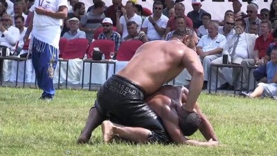 Sırtı Yere Gelmeyen Başpehlivan Açıklaması 'Ali Gürbüz'