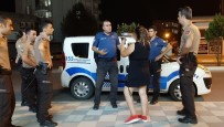 ALKOLLÜ KADIN - Sokaklarda Bağırıp Araçların Önüne Atlayan Alkollü Kadın Gözaltında