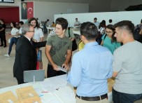 TRAKYA ÜNIVERSITESI - Trakya Üniversitesi'nde Yeni Öğrenci Kayıtları Devam Ediyor