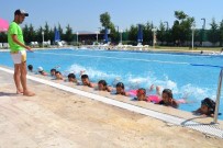 YÜZME - Yunusemre'de Son Dönem Yüzme Kursu Başlıyor