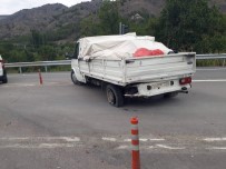 Zincirleme Trafik Kazasında 3 Araç Birbirine Girdi Açıklaması 4 Yaralı