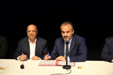 Bursa Büyükşehir'de Toplu Sözleşme Sevinci