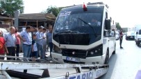 EDIRNEKAPı - Kalp Krizi Geçiren Minibüs Şoförü Kaza Yaptı Açıklaması 9 Yaralı