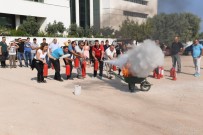 HASAN TUNÇ - Konyaaltı Belediyesi Personeline Yangın Eğitimi