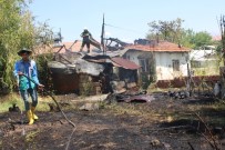 KAVAKYOLU - Kuru Otları Yakmak İsterken Evi Yaktılar