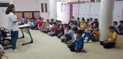 Kütahya'da Yaz Kur'an Kursu Öğrencilerine Sağlık Eğitimi