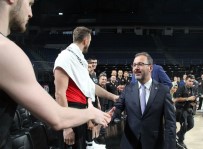 HİDAYET TÜRKOĞLU - Bakan Kasapoğlu'ndan Millilere Ziyaret