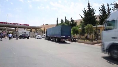 BM'den İdlib'e 30 Tır İnsani Yardım