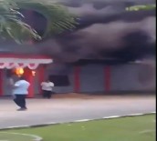 Endonezya'da Cezaevinde İsyan Açıklaması 258 Mahkum Kaçtı