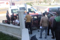 BİNALİ YILDIRIM - Erzincan'da Trafik Kazası Açıklaması 2 Yaralı