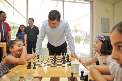 Hamleni Yap Projesi Yeni Yaşını Kutluyor