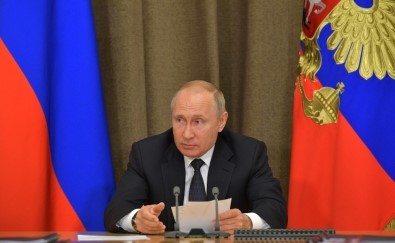 Putin'e Hakaret Eden Gürcistanlı Gazeteci İşten Çıkarıldı