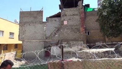 Yıkımda Evi Zarar Gören Aileden HDP'li Belediyeye Tepki
