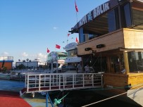 KURBAN BAYRAMı - Yüzen Restoranlara Mahkemeden İzin Çıktı