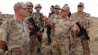 KAHRAMAN POLİS - Jandarma Genel Komutanı Orgeneral Arif Çetin Operasyon Bölgesinde