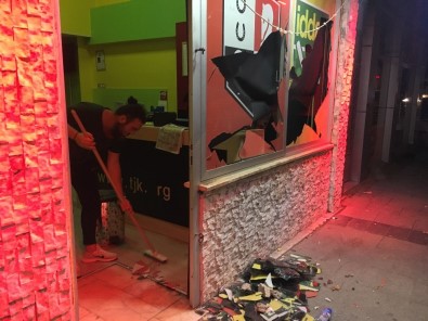 Maçta Çıkan Kavga Stat Dışına Taştı Açıklaması 1 Yaralı