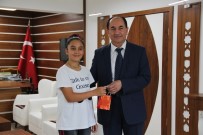 AHMET ALTıNTAŞ - Somalı Öğrenci Bursluluk Sınavında Türkiye 1.Si Oldu