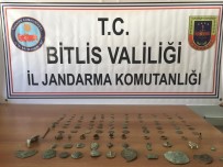 BİTLİS - Bitlis'te Tarihi Eser Kaçakçıları Suçüstü Yakalandı