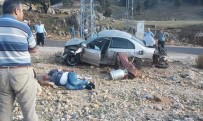 Kozan'da Otomobil İle Motosiklet Çarpıştı Açıklaması 1 Ölü, 1 Yaralı