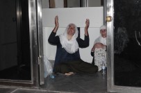 Oğlunun HDP'liler Tarafından Kaçırıldığını Öne Süren Anne, HDP İl Binası'nda Oturma Eylemi Başlattı