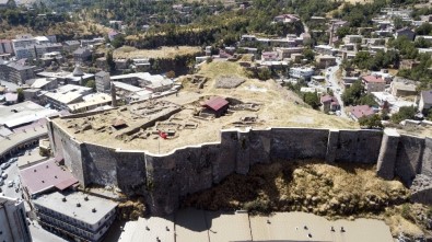 (Özel) Bitlis Kalesi'nde Osmanlı Padişahlarının Sikkeleri Bulundu