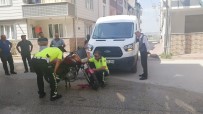 AHMET CENGIZ - Çalıntı Motosikletle Kaza Yaptı