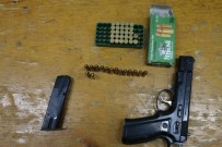 ALPARSLAN TÜRKEŞ - Cinayet Zanlısı, Kadın Elbisesi Giyinmiş Şekilde Yakalandı