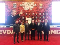 'Karanlığa Mahkûm Etmeye Çalışanlara İnat Türkiye Aydınlık Geleceğine Yürüyor'