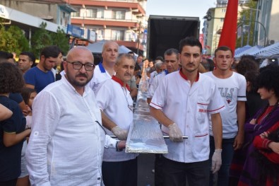 Aydın'da 9 Metre 17 Santim Uzunluğunda Pide