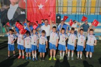 MUSTAFA CAN - Bigaspor Yaz Futbol Okulunda Madalyalı Kapanış Töreni