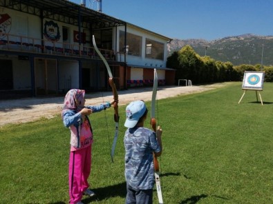 Eğirdir'de Okçuluk Kursuna Büyük İlgi