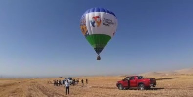Göbeklitepe'de Sıcak Hava Balonu Havalandı