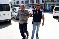 Hasta Gibi Hastaneye Gidip, Yaşlılara Yankesicilik Yaptılar