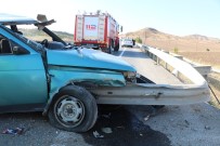 Otomobil Bariyerlere Ok Gibi Saplandı Açıklaması 6 Yaralı