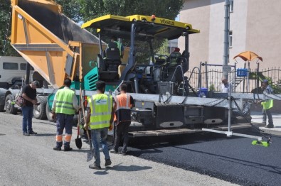 Kars'ta Karayolları Bölge Müdürlüğü Yolları Nakış Gibi İşliyor